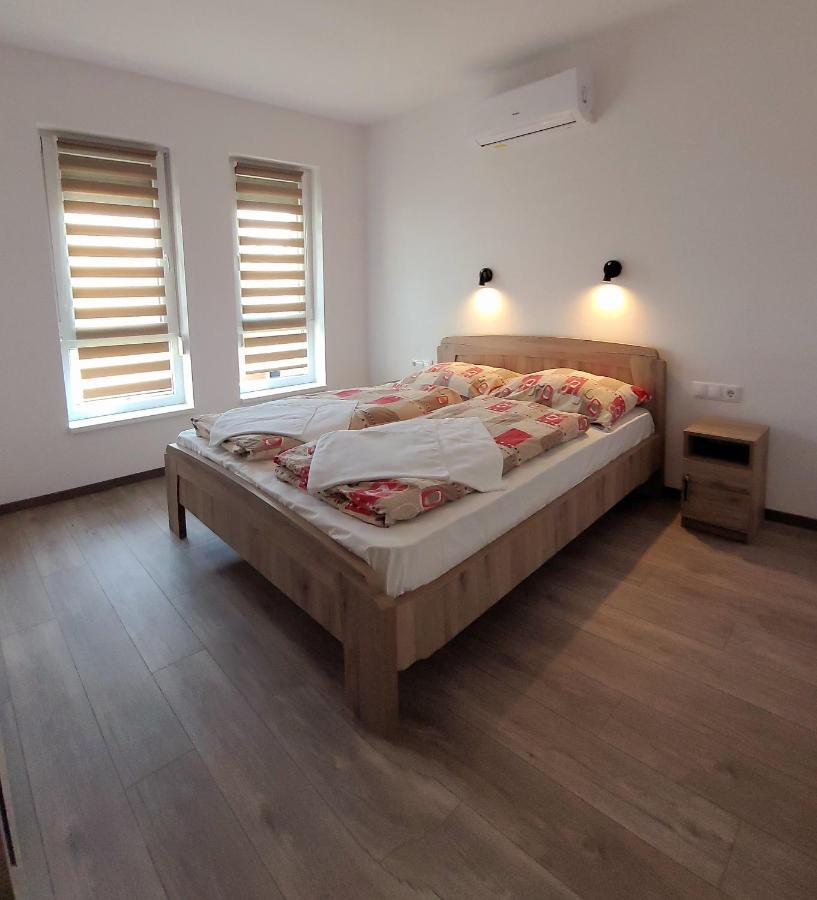 Zea Apartmanhaz Apartment Balatonfenyves Exterior photo